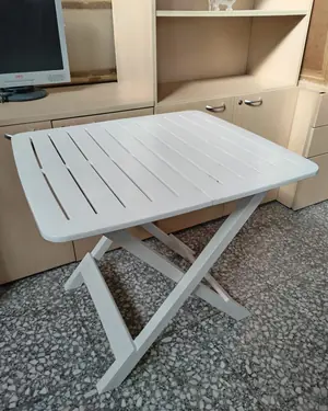 Mesa de jardín plegable de plástico - miniatura 2
