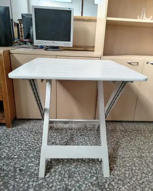 Mesa de jardín plegable de plástico - miniatura 3