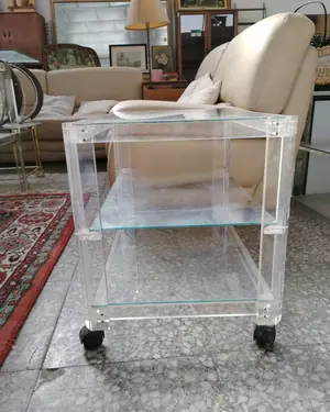 Mesa auxiliar de acrílico y cristal - miniatura 2