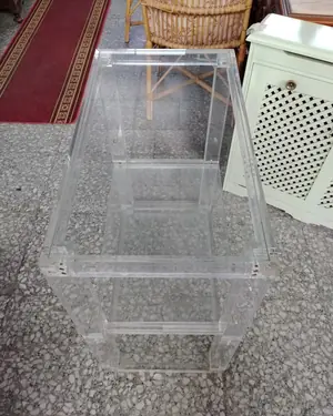 MESA auxiliar de cristal y acrilico - miniatura 3