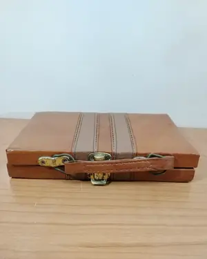 Picador de carne vintage de plástico - miniatura 4