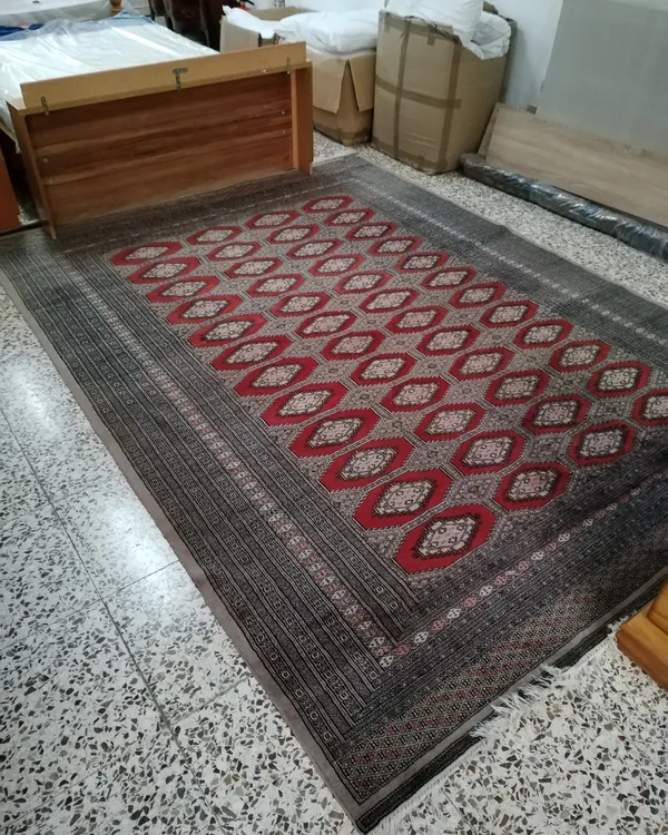 Gran alfombra vintage estilo oriental con diseño geométrico