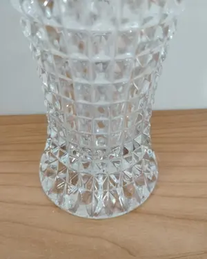 Jarrón de cristal tallado - miniatura 4