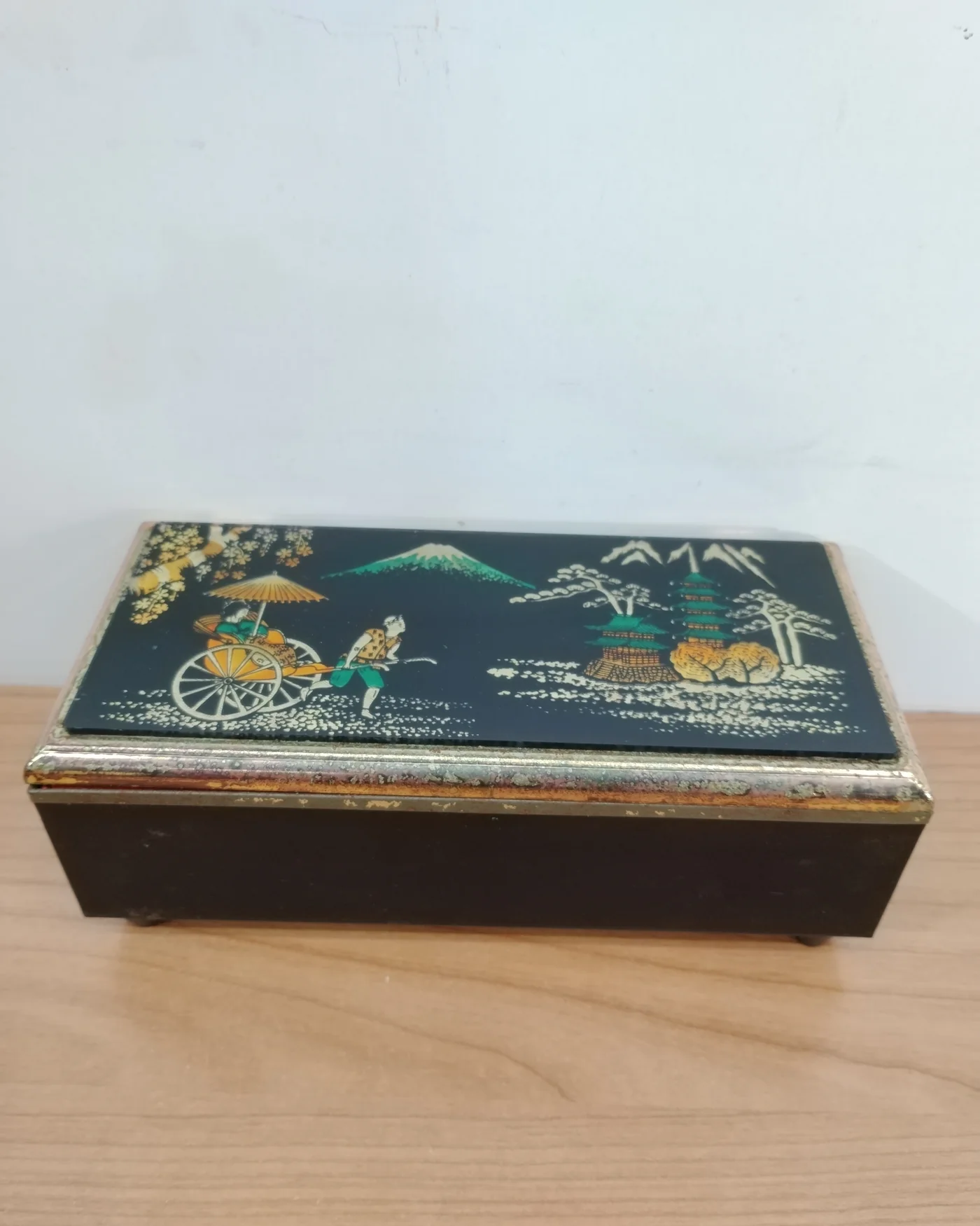 Caja de joyas estilo oriental con ilustración japonesa - imagen 2