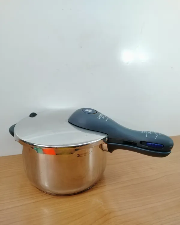 Olla a presión wmf perfect plus de 4,5 litros