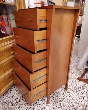 Sinfonier alto de madera con cinco cajones - miniatura 3