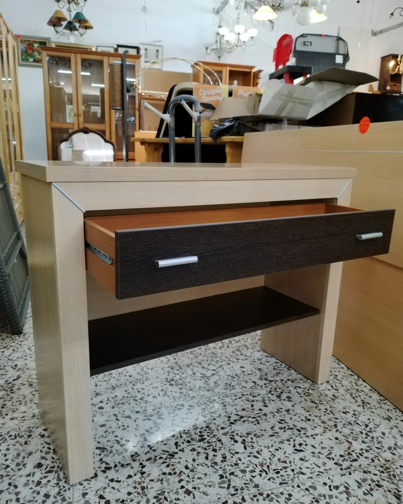 Aparador de madera moderno con cajón y estante - imagen 3