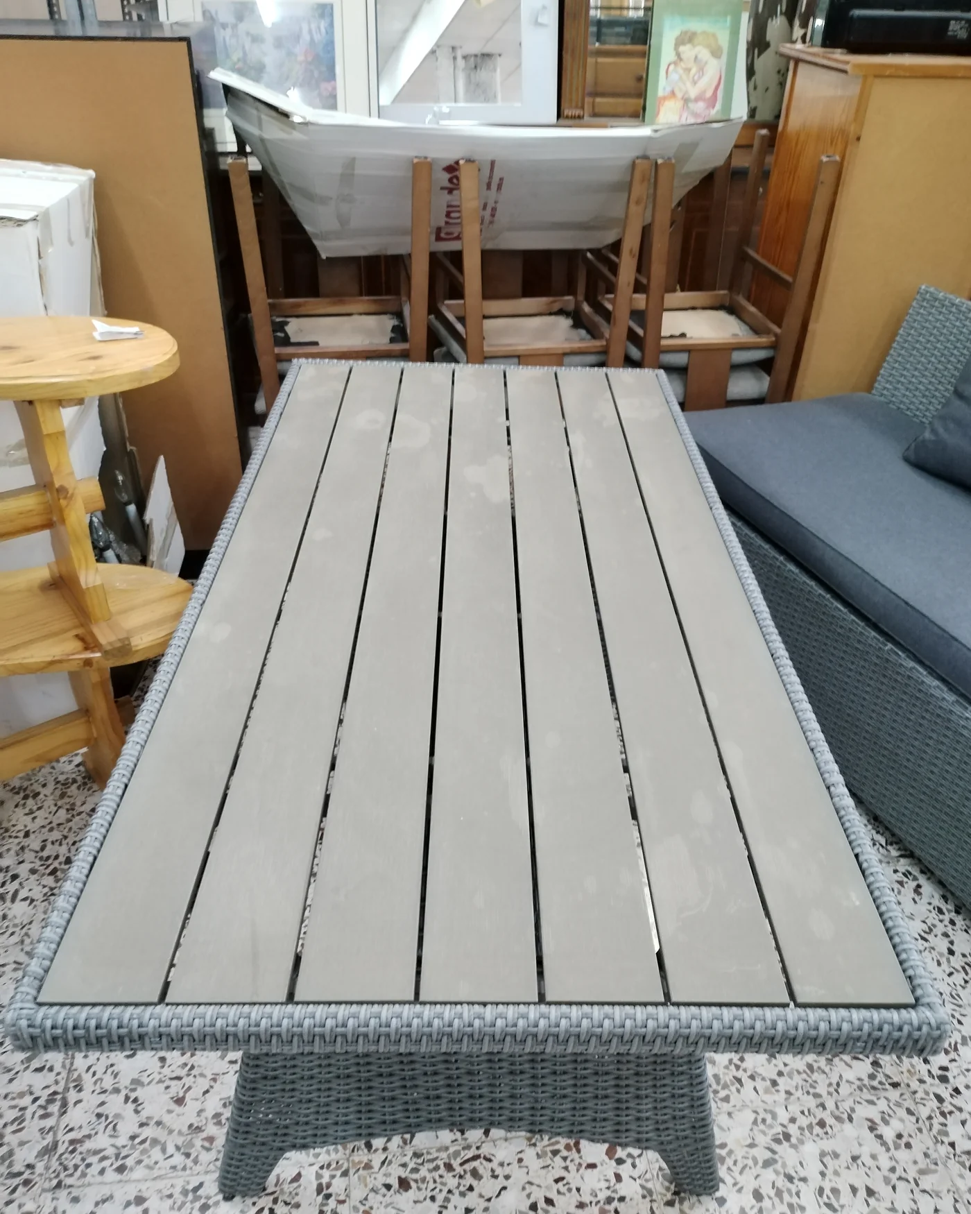 Conjunto de jardín exterior con sofá y mesa - imagen 3