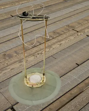 Lámpara de techo vintage de cristal y latón - miniatura 1
