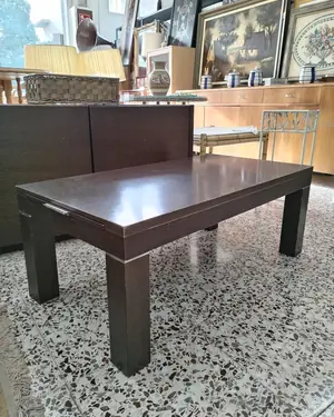 Mesa de centro elevable de madera oscura - miniatura 2