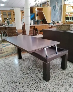 Mesa de centro elevable de madera oscura - miniatura 3
