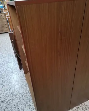 Estantería de madera con acabado en roble - miniatura 4
