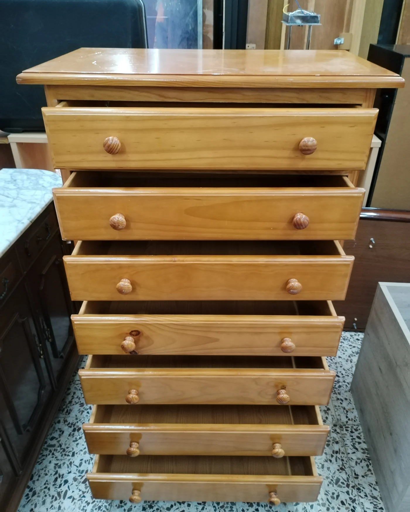 Sinfonier de madera con 7 cajones - imagen 3