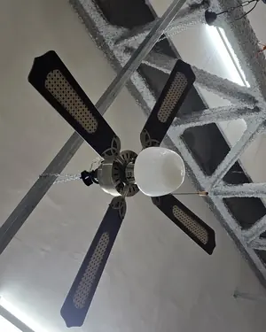 Ventilador de techo rústico con luz - miniatura 1