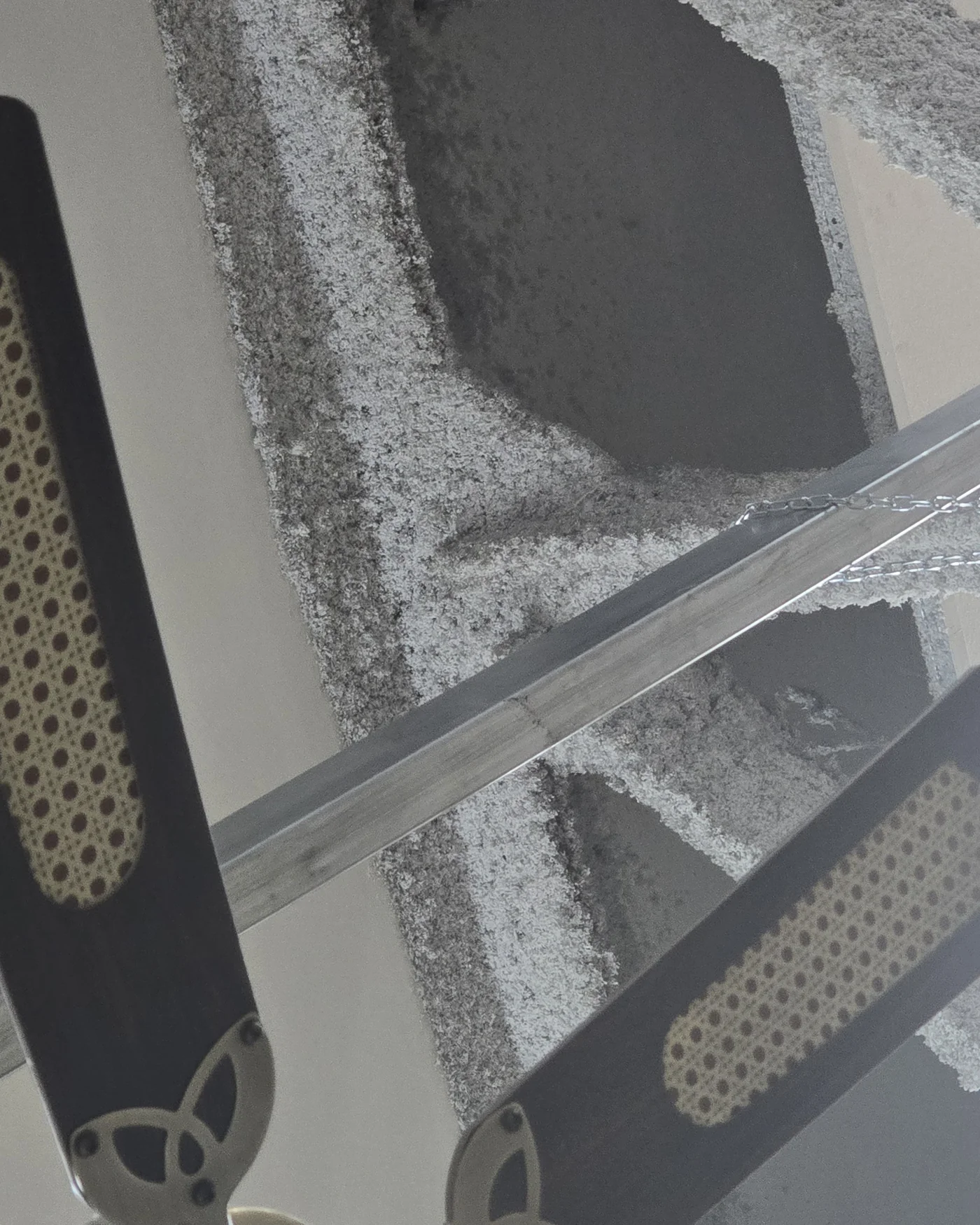 Ventilador de techo rústico con luz - imagen 2