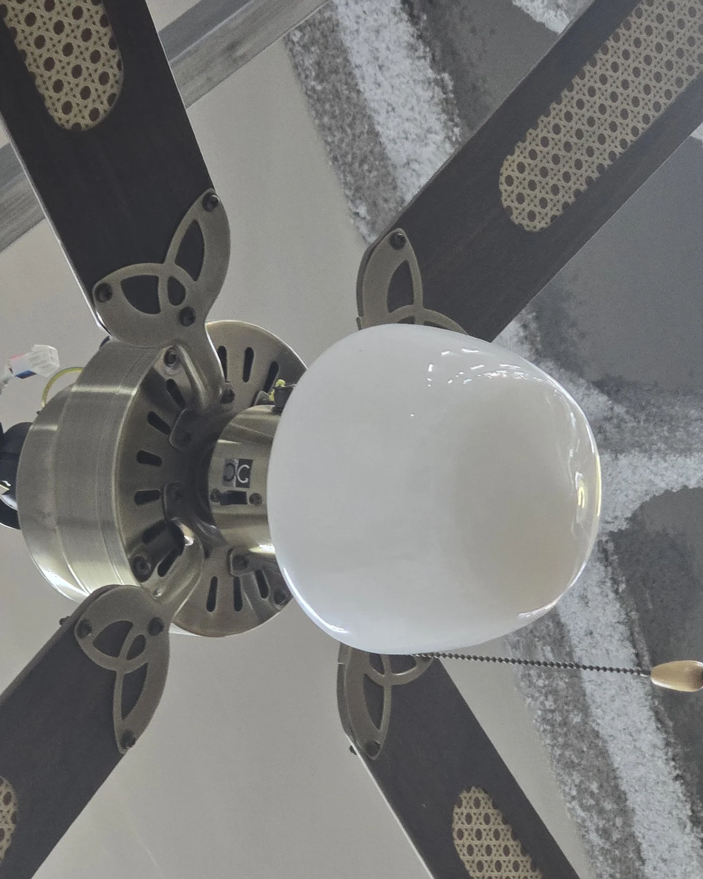 Ventilador de techo rústico con luz - imagen 3