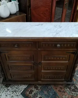 Aparador clásico de estilo castellano con tapa de mármol - miniatura 3