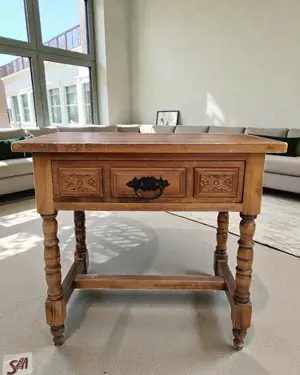 Mesa auxiliar estilo rústico con cajón - miniatura 1