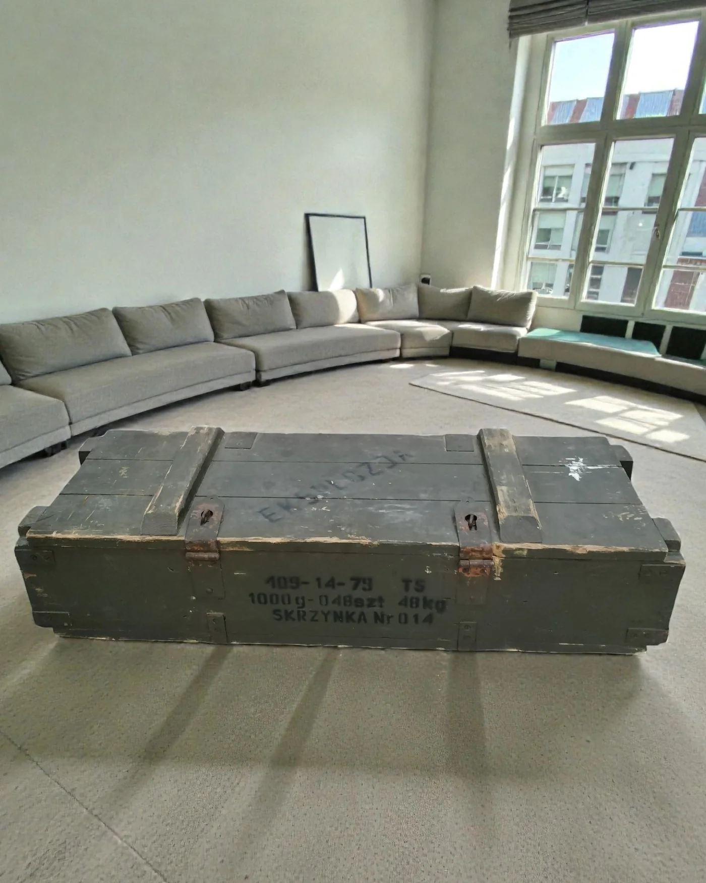 Caja de munición militar vintage de madera - imagen 1