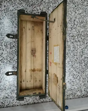 Caja de munición militar vintage de madera - miniatura 7