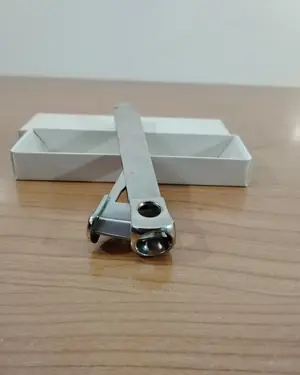 Cortaúñas Donatus de metal - miniatura 1
