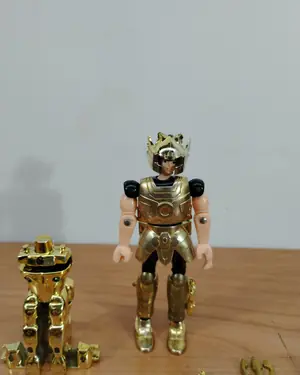 Figura saint seiya myth cloth de milo - miniatura 1