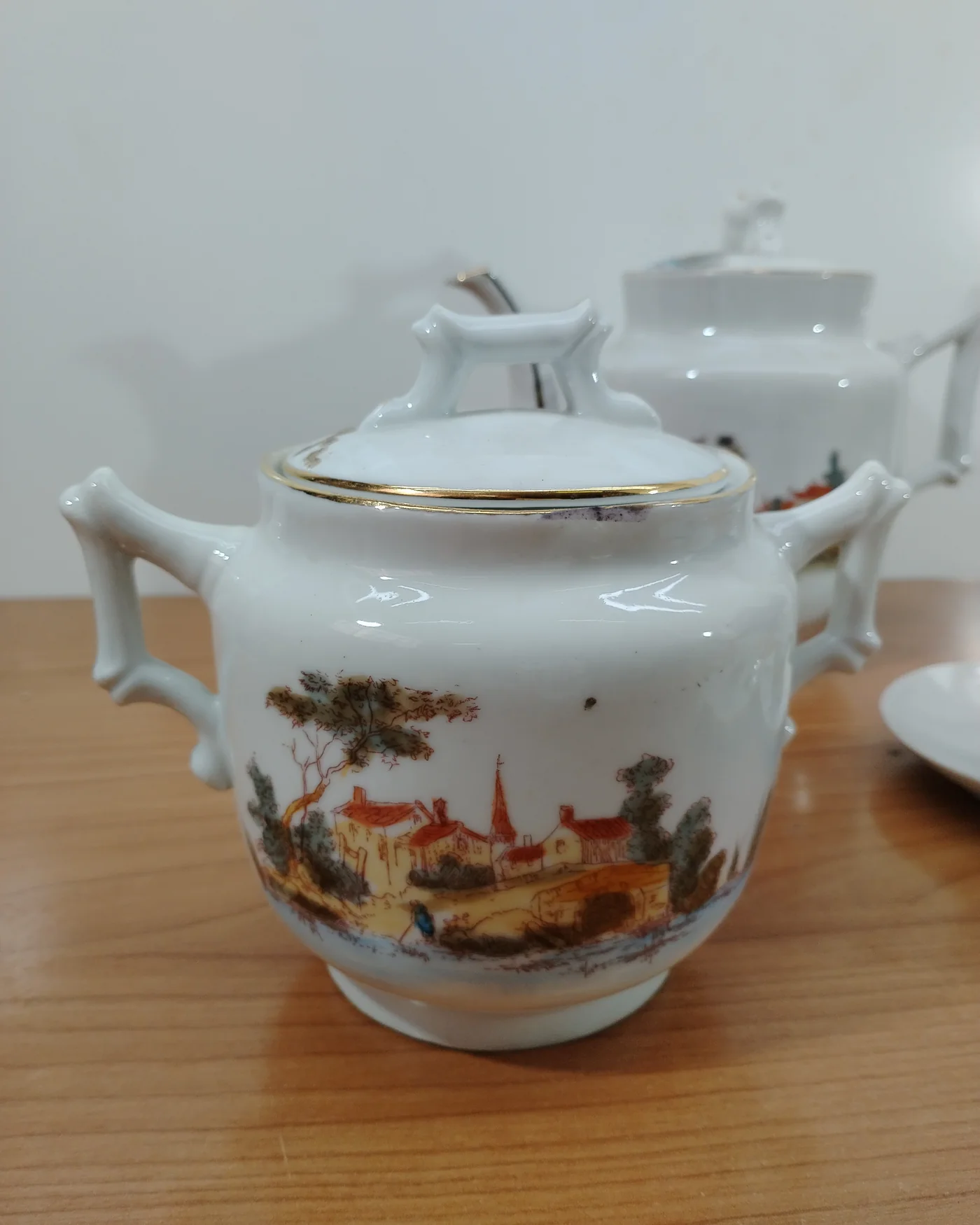 Juego de té o café de porcelana con paisaje - imagen 3