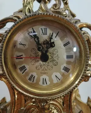 Reloj sobremesa de bronce con diseño barroco - miniatura 7
