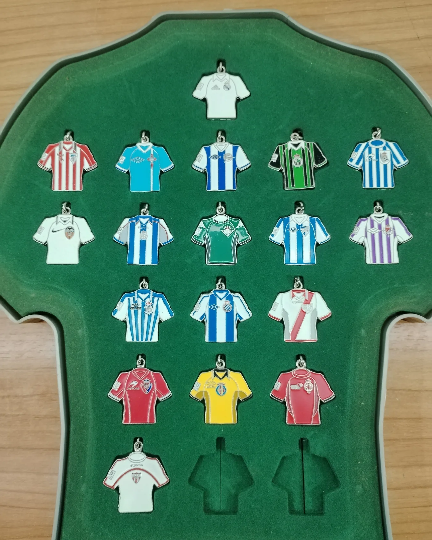 Colección de llaveros camisetas liga 2002/2003 - imagen 4