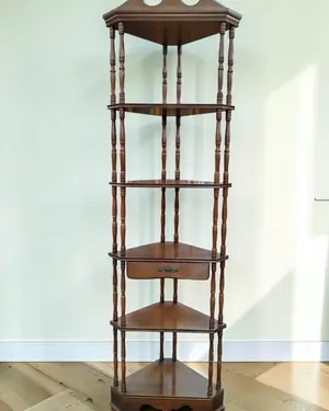 Estante de esquina vintage de madera con cajón - miniatura 1