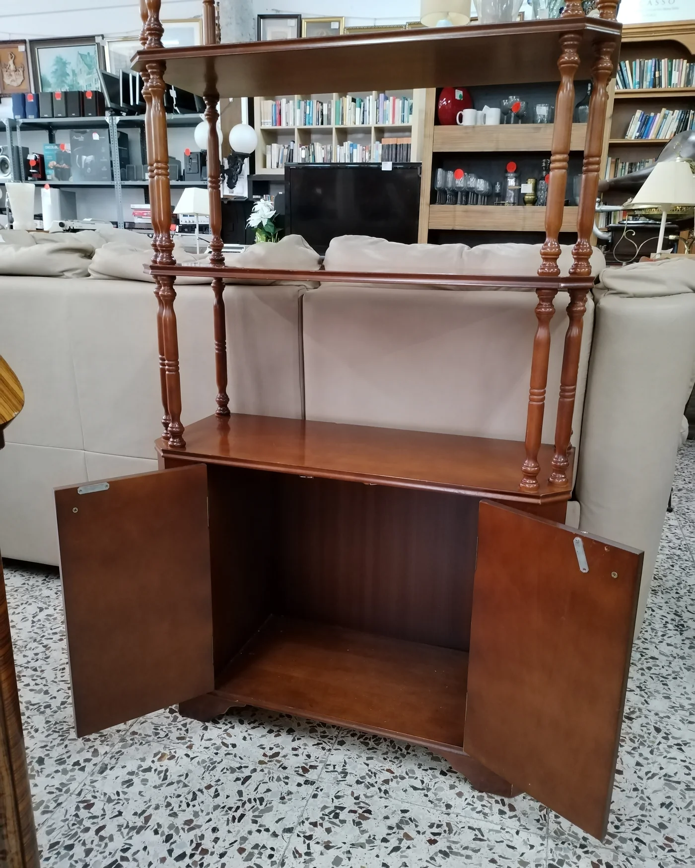 Estante de madera con base de almacenamiento - imagen 4