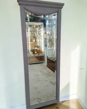 Espejo de cuerpo entero vintage con marco de madera - miniatura 1