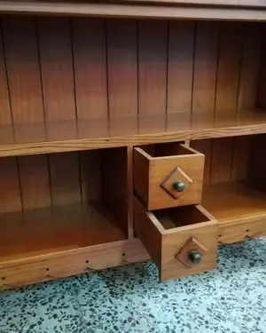 Aparador estilo colonial en madera con dos cajones - miniatura 3