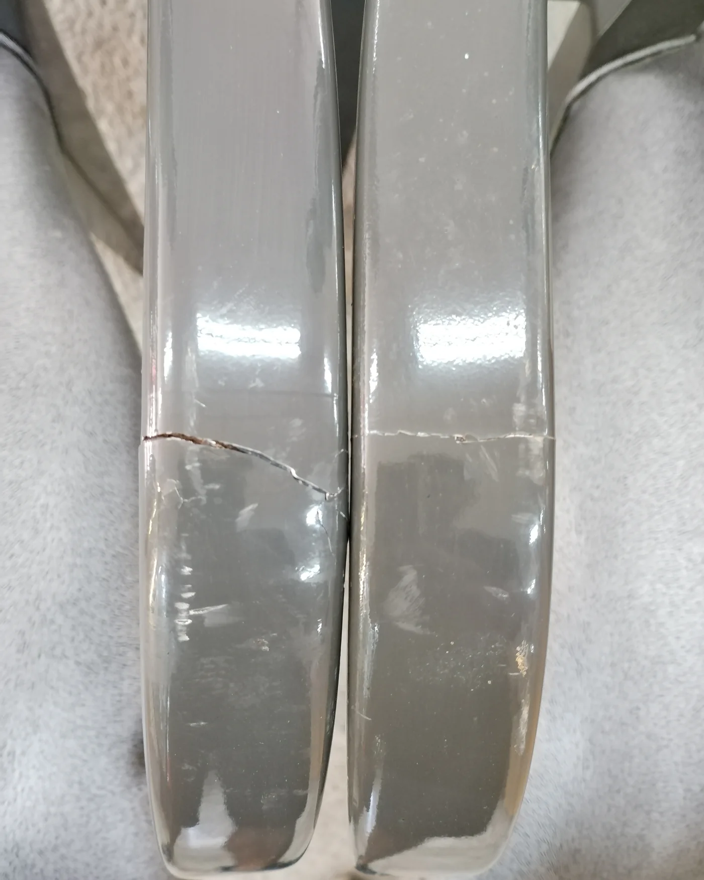 Sillas de comedor estilo moderno con respaldo de círculos - imagen 3