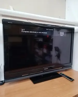 Televisor Sony Bravia 40" Lcd Digital Color - miniatura 1