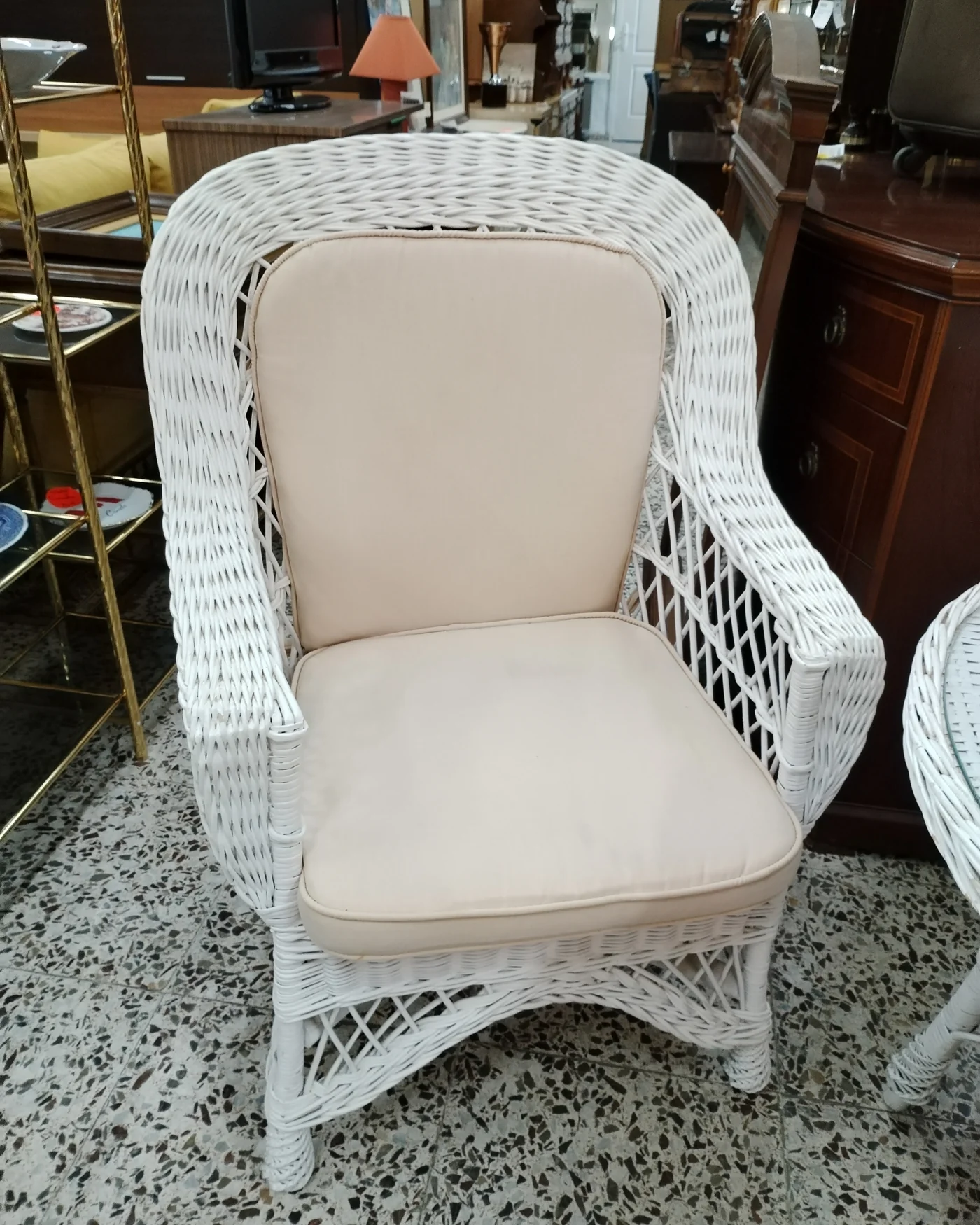 Conjunto de Terraza en Mimbre Blanco con Cojines - imagen 3