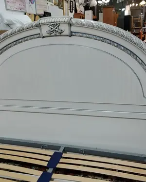 CAMA CLASICA TALLADA - miniatura 2