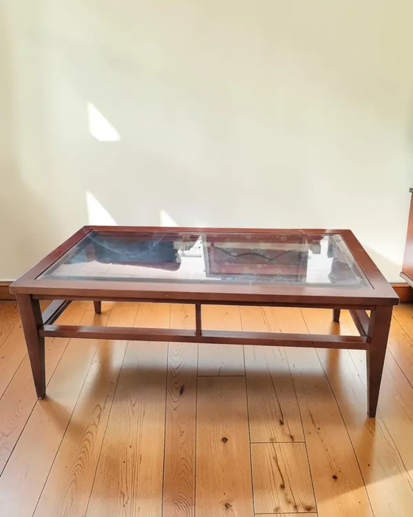 Mesa de centro con cristal