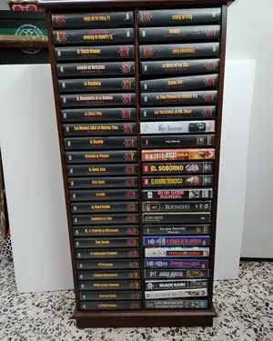 MUEBLE ORGANIZADOR PARA VHS - miniatura 1