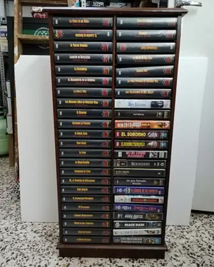 MUEBLE ORGANIZADOR PARA VHS - miniatura 2