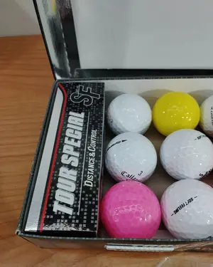 Pack de pelotas de golf Callaway Tour Special y tees Masters - miniatura 4