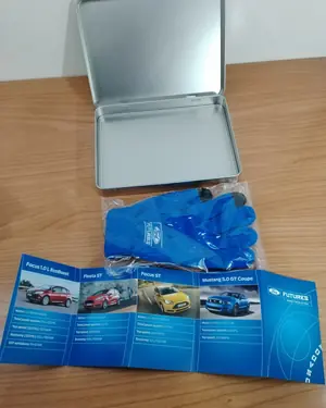 Guantes de lana Ford 'Futures' en caja metálica - miniatura 1