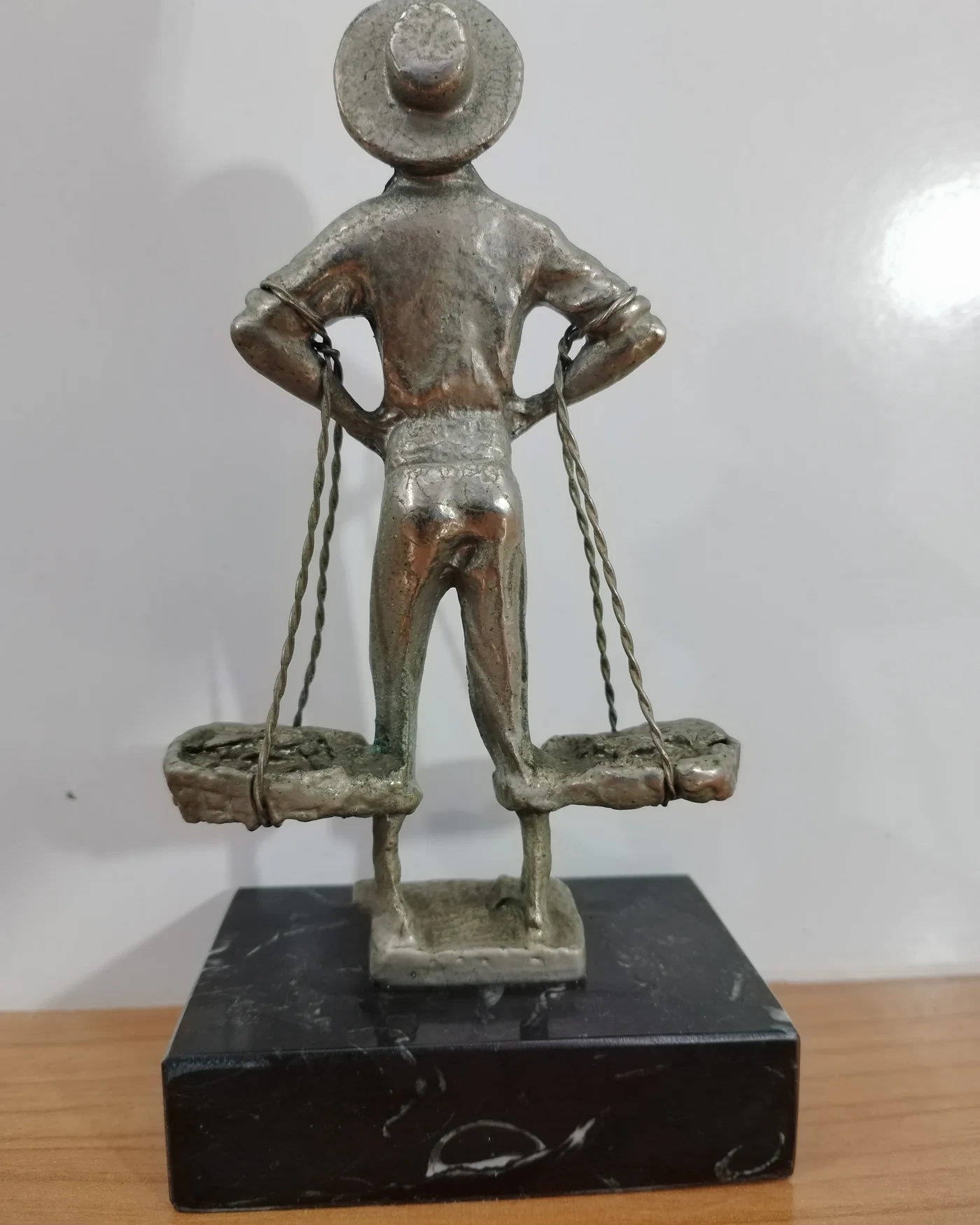 Escultura el cenachero malaga - imagen 5