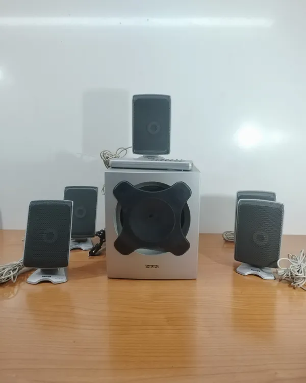 Sistema de cine en casa philips con tecnología nxt