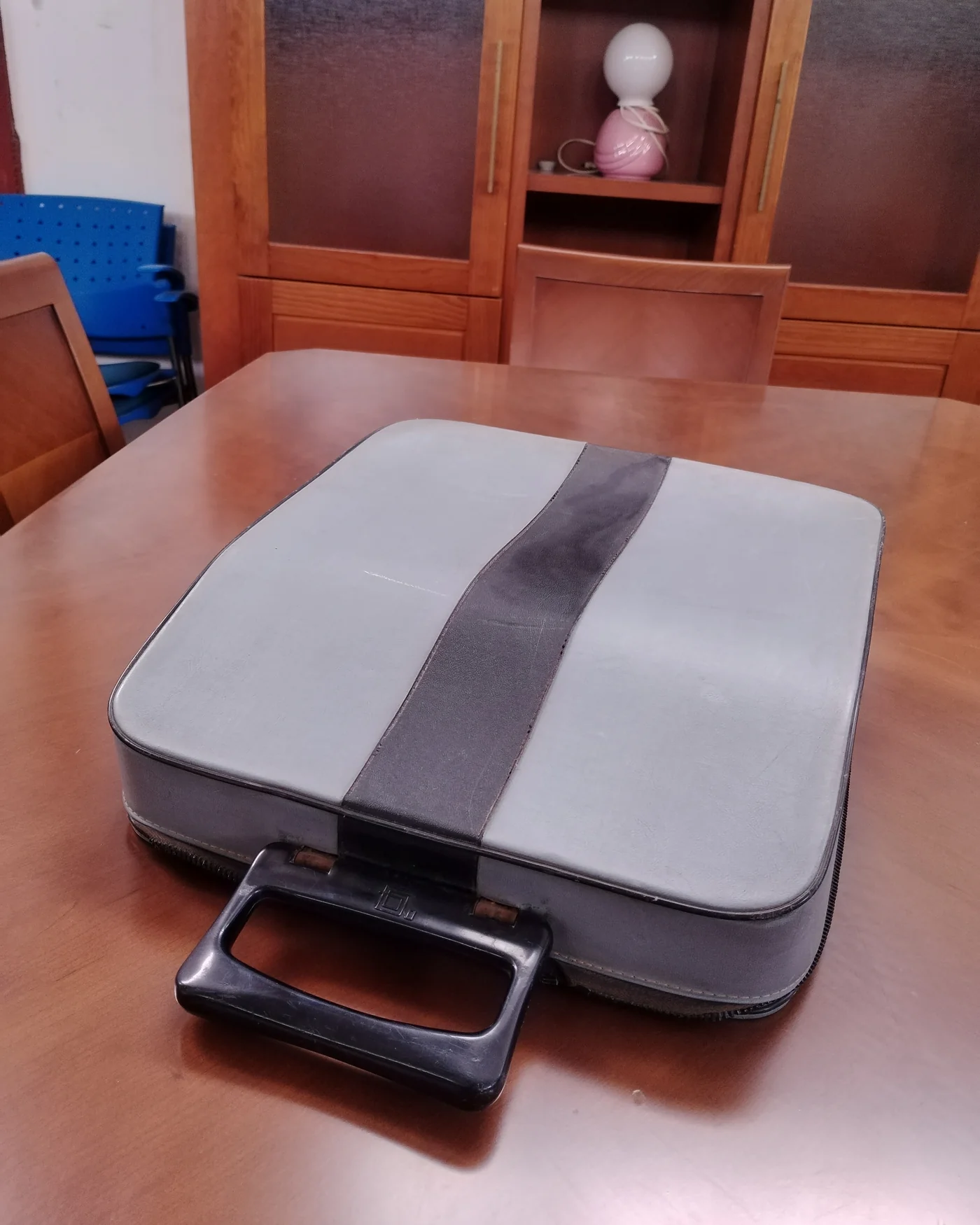 Máquina de escribir Olivetti Pluma 22 - imagen 5