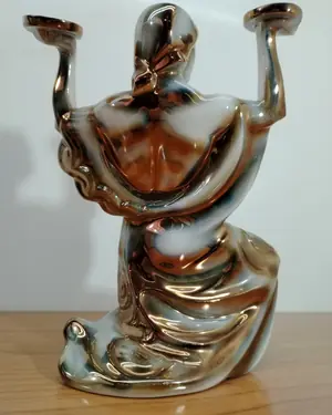 Figura de porcelana axia - miniatura 4