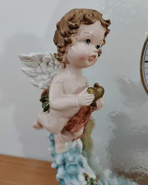 Reloj de cristal con angelitos - miniatura 3