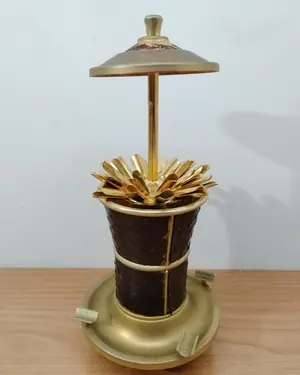 Cenicero expendedor de cigarrillos vintage - miniatura 3