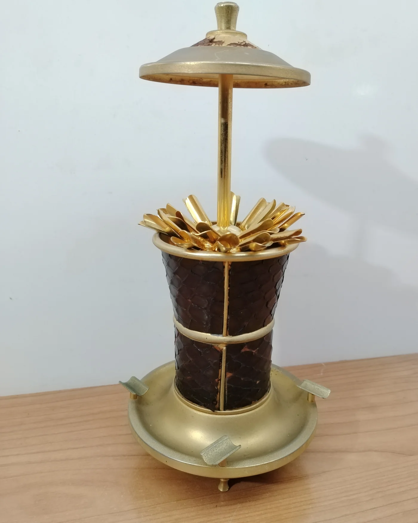 Cenicero expendedor de cigarrillos vintage - imagen 5