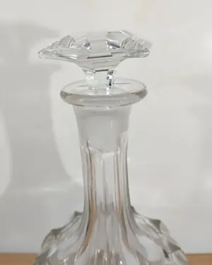 Licorera victoriana de cristal tallado - miniatura 3